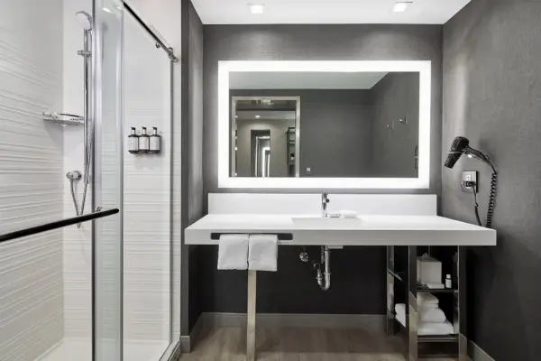 AC Hotel Miami Wynwood 10