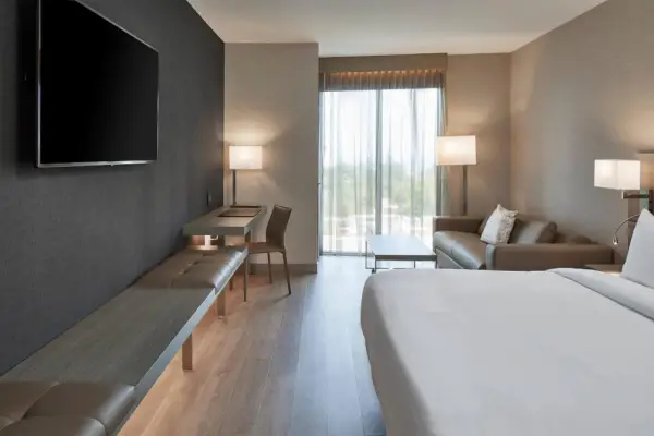 AC Hotel Miami Wynwood 6
